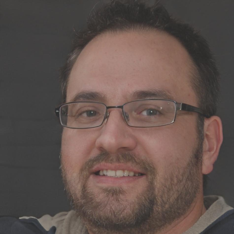 أحمد كريم الدين - المؤسس والمدير التنفيذي